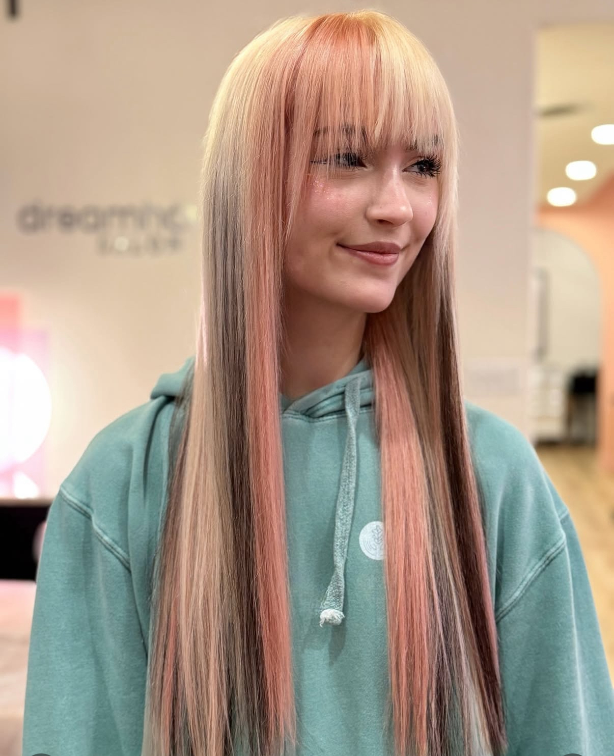 Hair Extension Specialist Fayetteville AR: Why Specialized Experience Matters